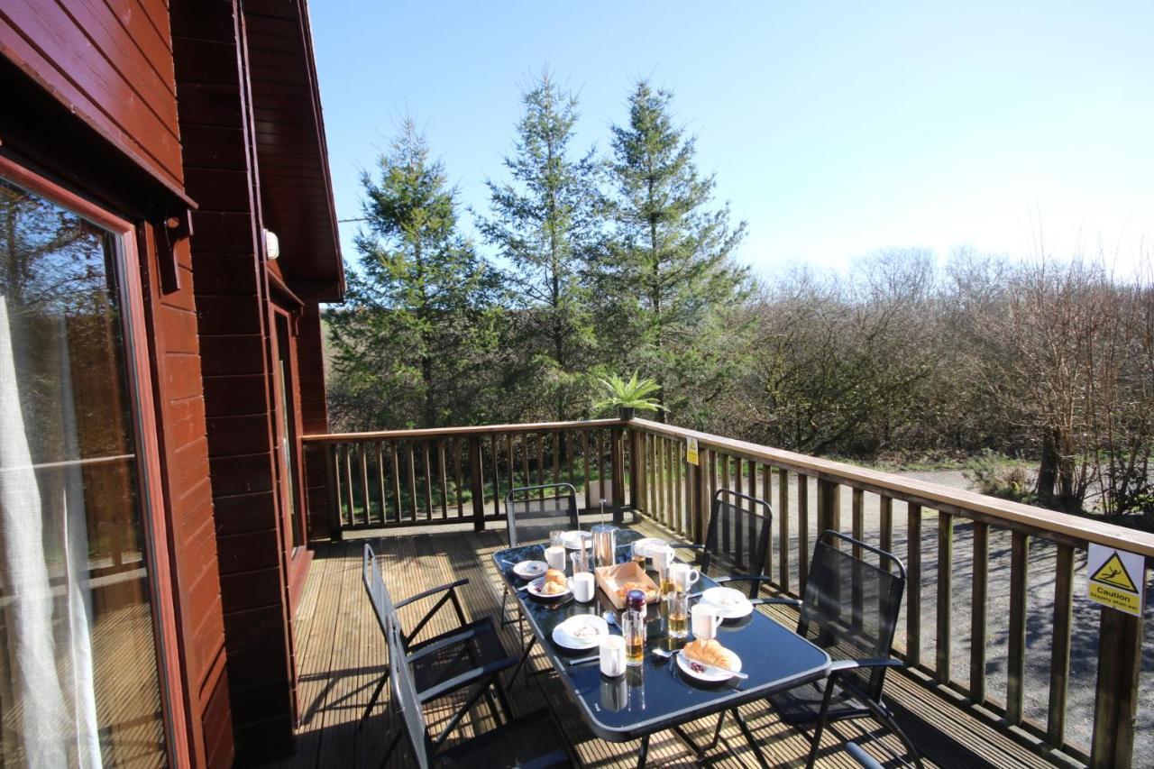 Hartland Hideaway Lodge Woolfardisworthy  Extérieur photo