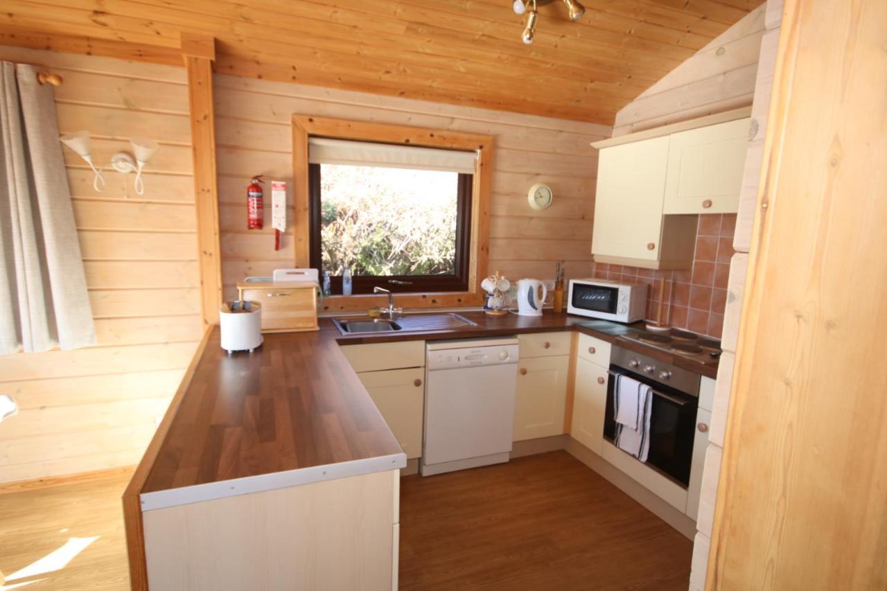 Hartland Hideaway Lodge Woolfardisworthy  Extérieur photo
