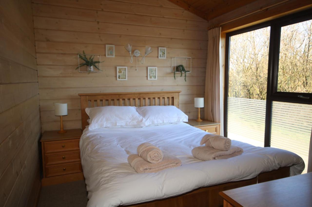 Hartland Hideaway Lodge Woolfardisworthy  Extérieur photo