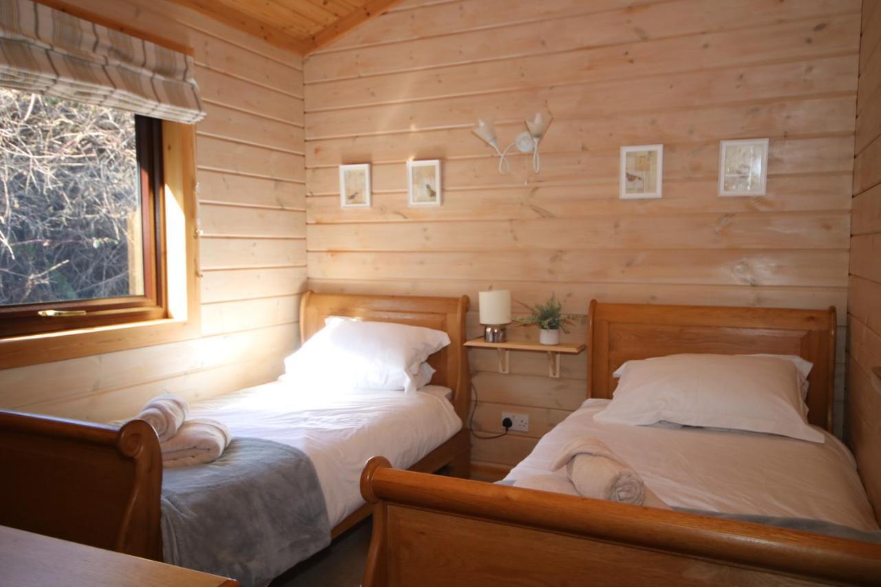 Hartland Hideaway Lodge Woolfardisworthy  Extérieur photo